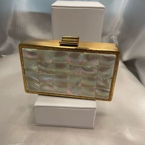 FINAL MARKDOWN- Elgin - vintage 1950’s mother of pearl gold plated minaudiere